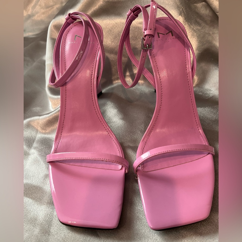 NWOB Marc Fisher Lilac Strappy Heels Size 9.5